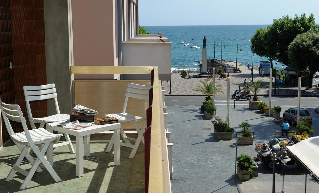 Tizi Apartments Corso Reginna Maiori Buitenkant foto